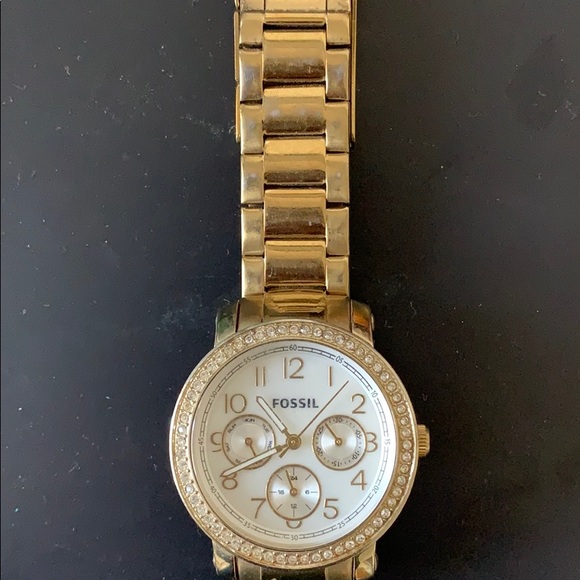 Gold fossil watch - Picture 4 of 4